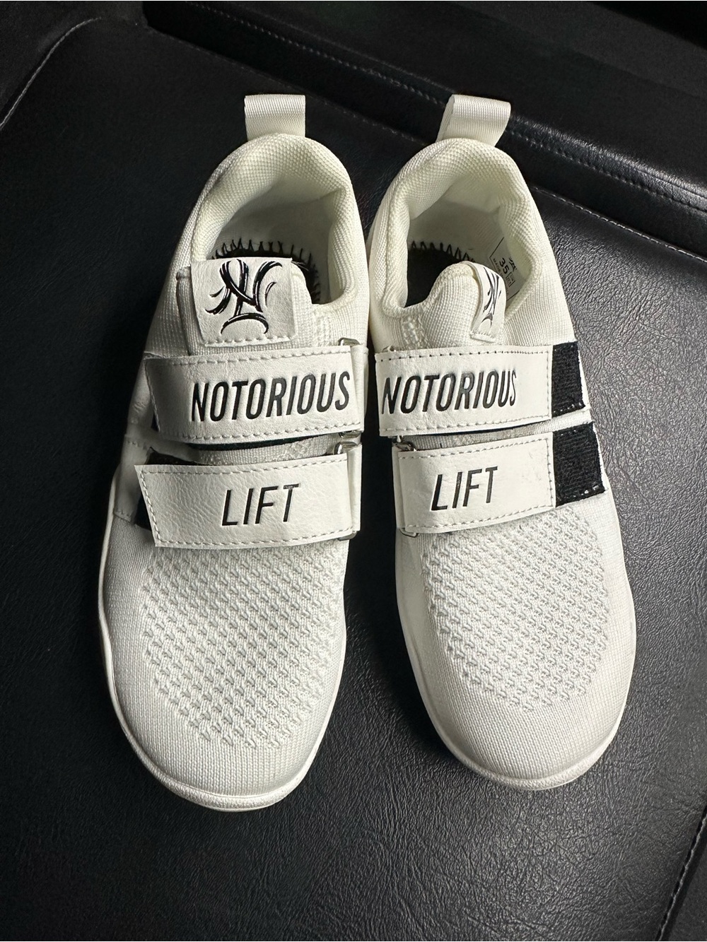 Notorious Lift White and Black Deadlift Slippers